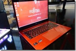 Fujitsu Lifebook U904 (2)