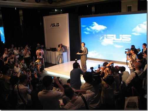 Press Goes Nuts over the Eee Pad Eee Tablet