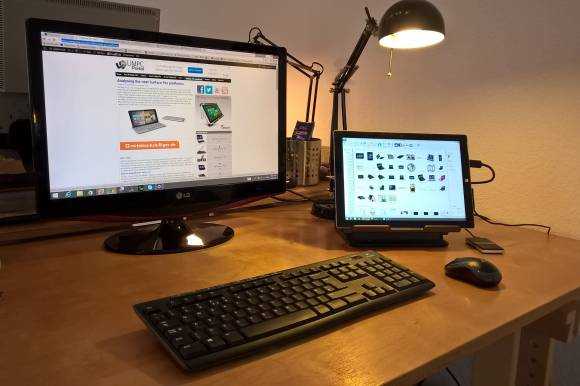 Hot-desk setup with the Surface Pro 3