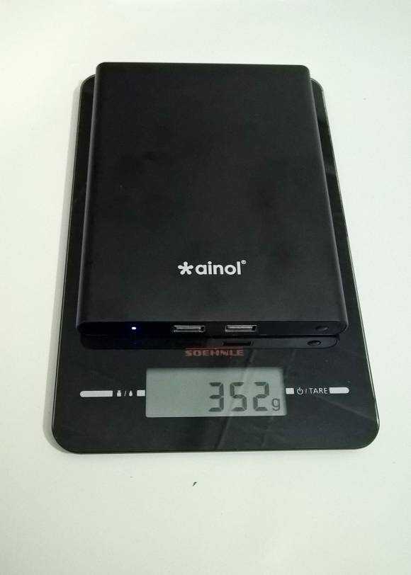 The Ainol Mini PC weighs 352 grams (0.77 pounds)