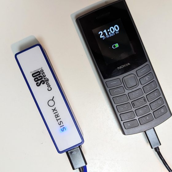 Nokia 105 4G 2023 and low-cost,  €10 charger. 